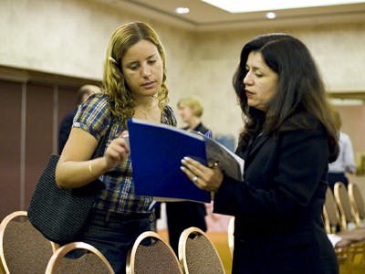 Rocio explains some data in the poll